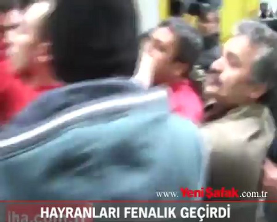 Müslüm Baba'nın hayranları fenalık geçirdi
