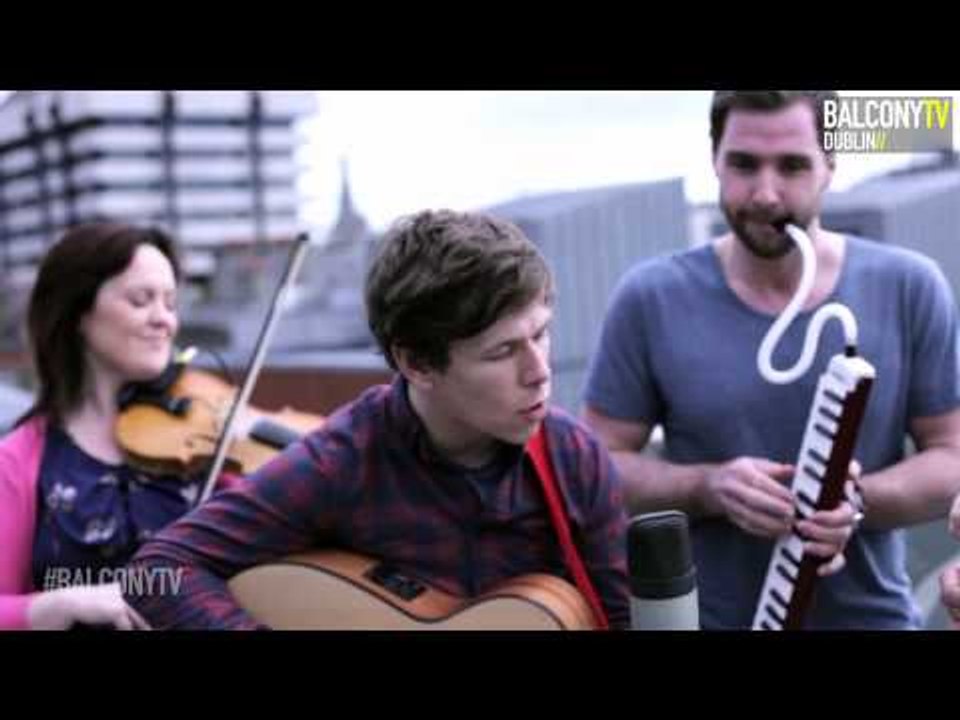 THE YOUNG FOLK - GROAN (BalconyTV)