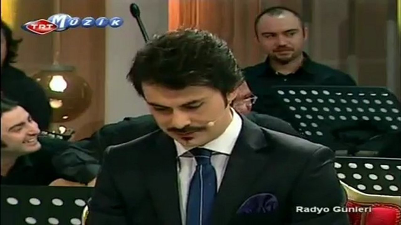 Yüce Dağ Başında Bir Garip Kervan (Oktay Ertuğrul)