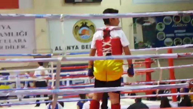 Vurkan Alkan türkiye muay thaı şampiyonası