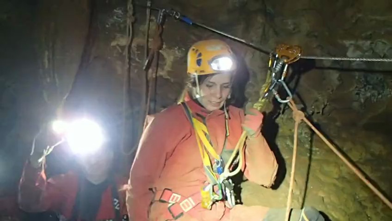 Traversée grotte claire 03 mars 2013 Alex (5)