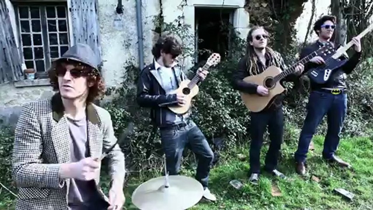 The Enjoys - Elle contre toutes