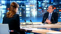 Jean-Pierre Pernault félicite Carla Bruni-Sarkozy