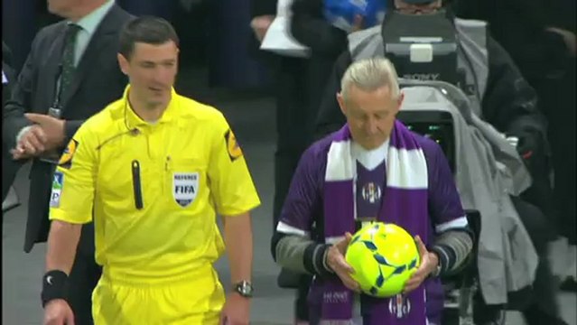 Marcel Pessant donne le coup d'envoi de TFC-Evian