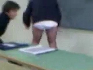 Pantalon baissé