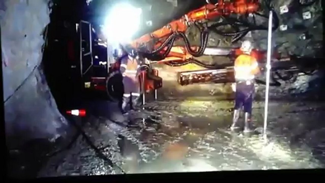 Despiden a 15 mineros tras bailar el "Harlem Shake" en una mina de Australia