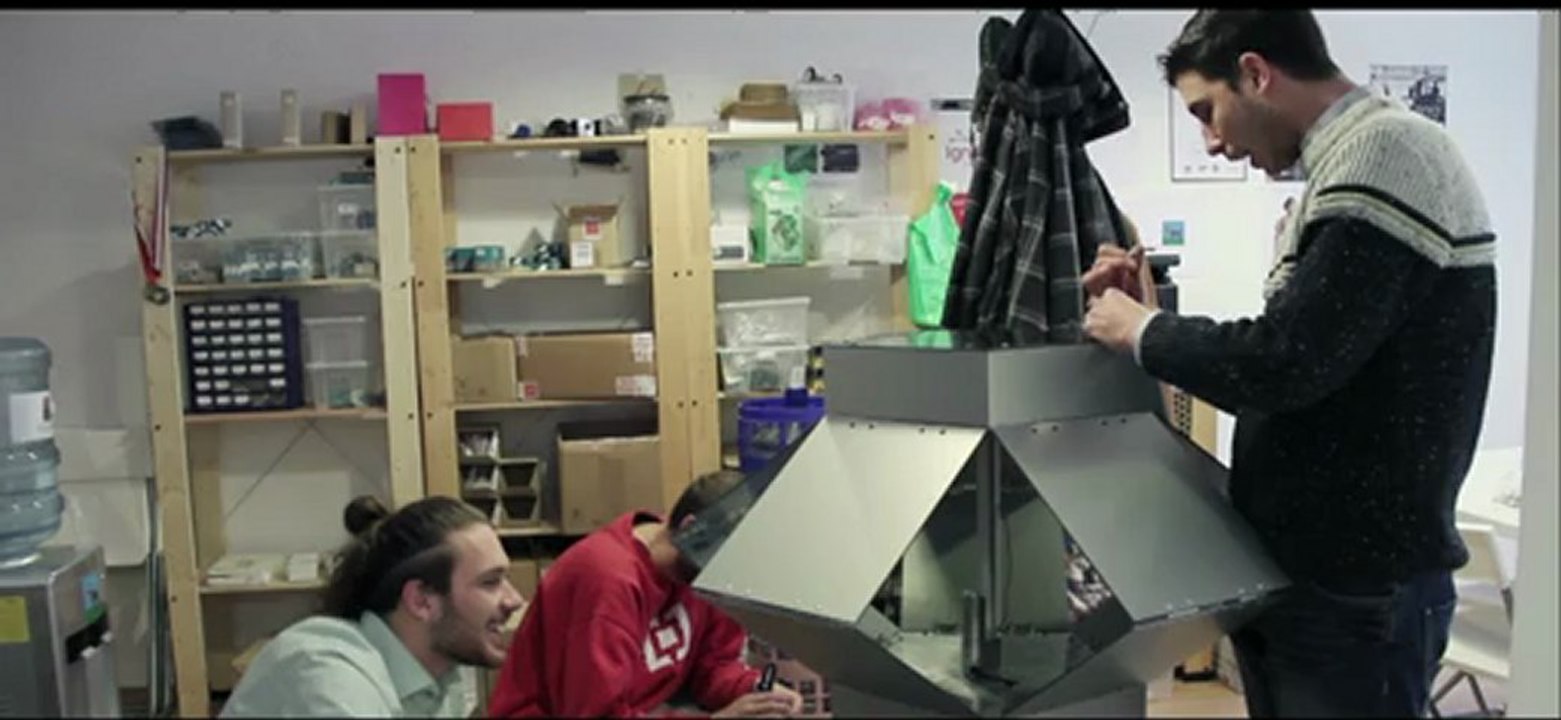 COLUMNICATION-Let's Build Interactive Communication with Art