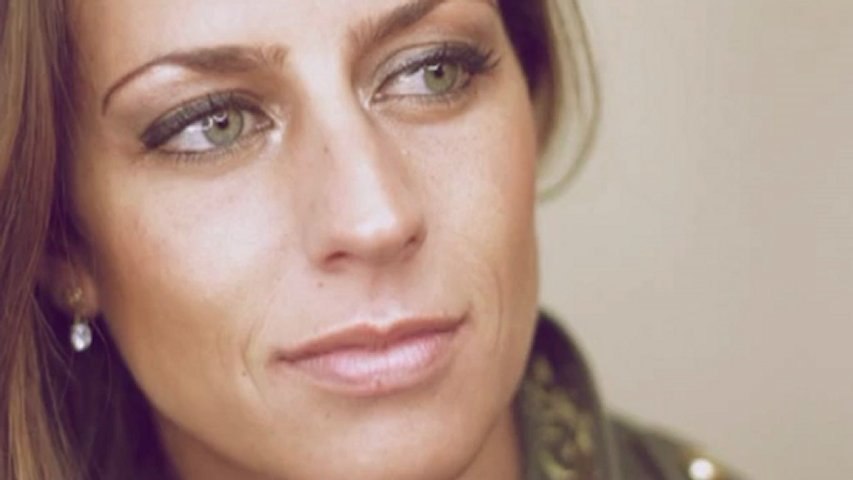 #POP ESPAÑOL - BIANCA: Aprender a querer #musicacopyleft Escucha2007 #Videos de #música