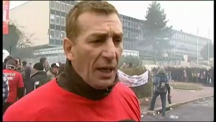 Manifestation tendue devant le siège de Goodyear