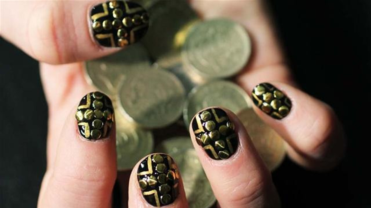 Nail It: Studded Nails