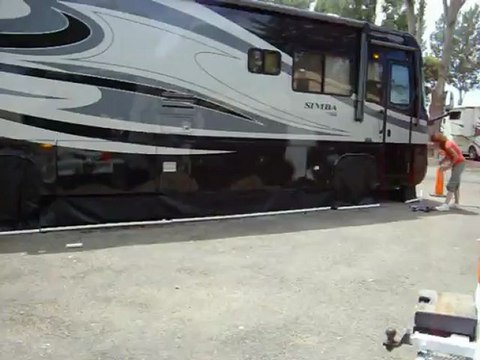 Custom Motorhome Skirt, motorhome skirting, Fifth Wheel Skirts, 5th Wheel Skirting