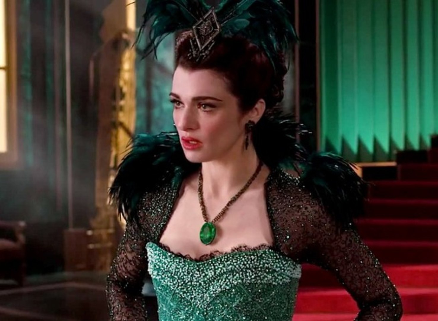 Oz The Great and Powerful 3D "Witches" Clip