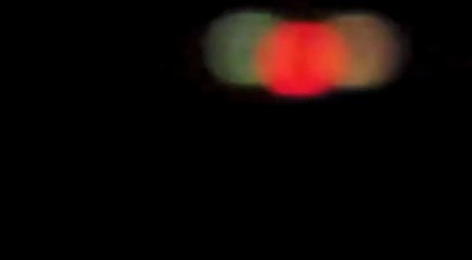 UFO.( filmé au dessus d un immeuble).  Tokyo . Japon .04.03.2013