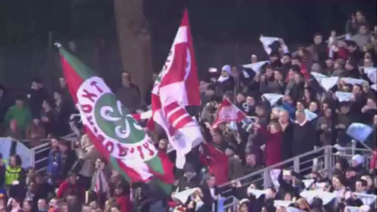 Revivez le Vino Griego, l'hymne de l'Aviron Bayonnais, lors du derby Bayonne-Biarritz