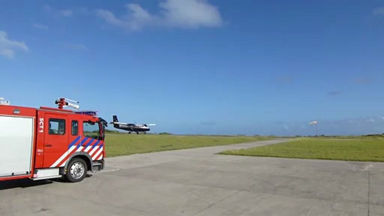 Taking off from Saba airport