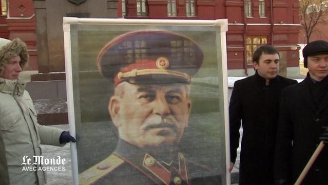Parfois émus aux larmes, les nostalgiques de Staline célèbrent les soixante ans de sa mort