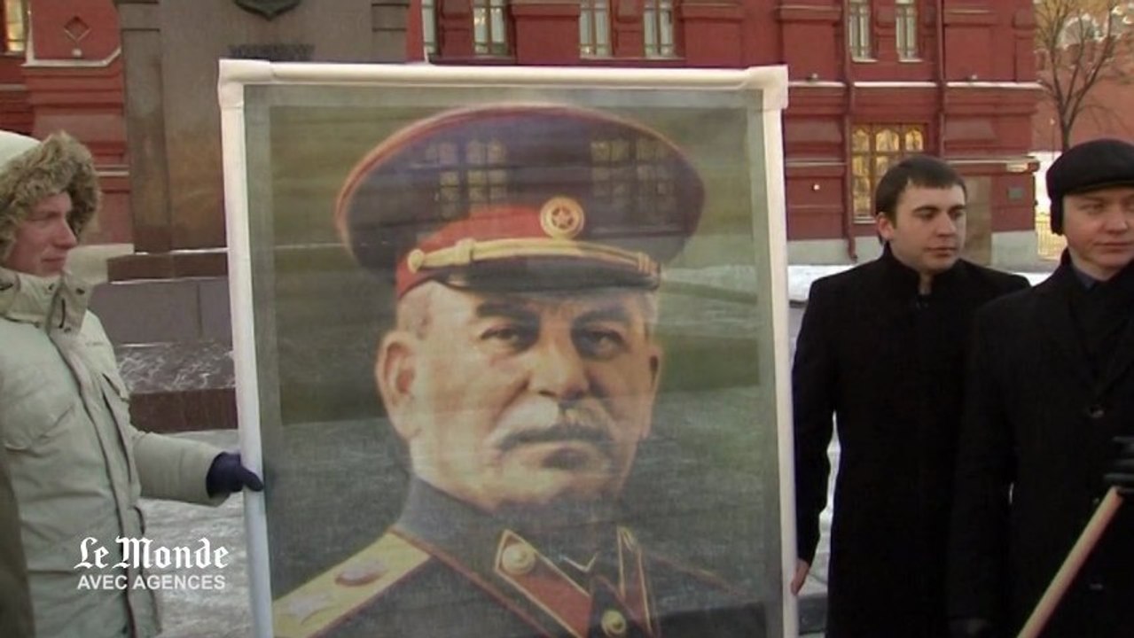 Parfois émus aux larmes, les nostalgiques de Staline célèbrent les soixante ans de sa mort