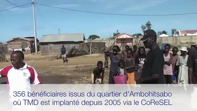 Distributions dons post-cyclone Haruna