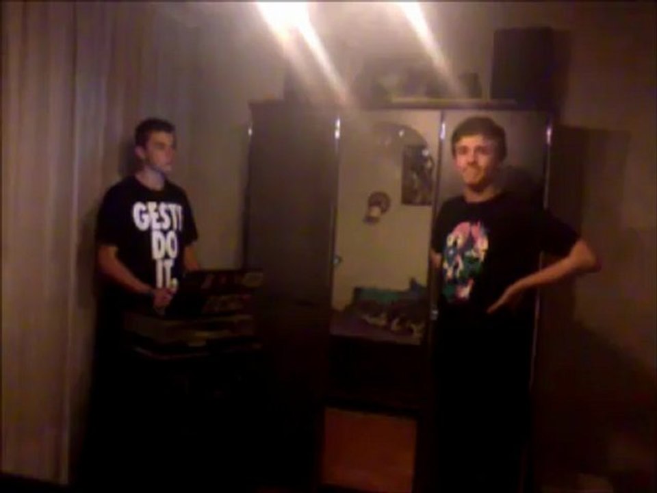 AKWK-Oubliez Les Paroles - Parodie n'oubliez pas les paroles-Episode 1 saison 1