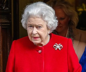 Le zapping Closer.fr : Elizabeth II hospitalisée à cause d'une gastro-entérite