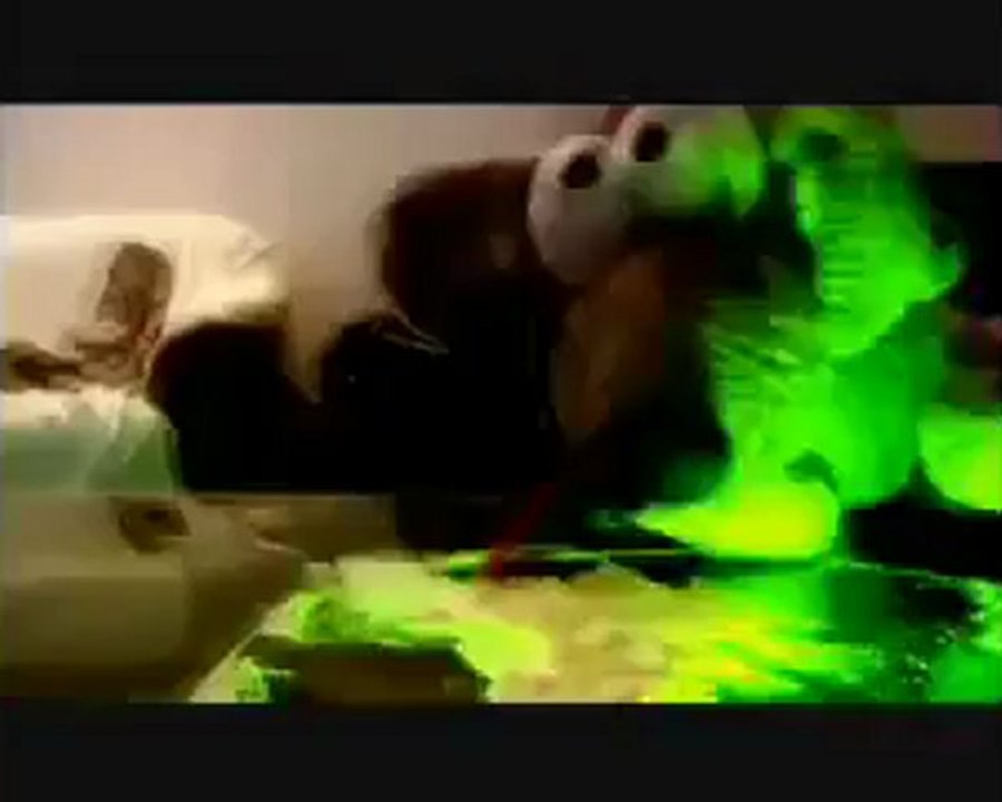 Justice - Genesis (Damgroove Remix) (Video)