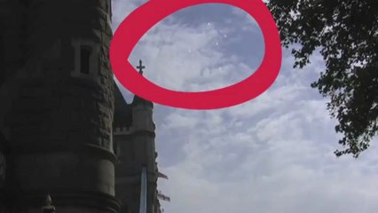 UFOS proximo a Tower Bridge Londres, 24 JUN 2011
