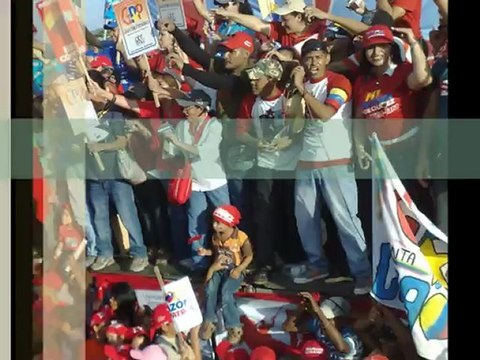 les vénézueliens en campagne présidentielles avec Hugo Chavez à Barquisimeto aout 2012