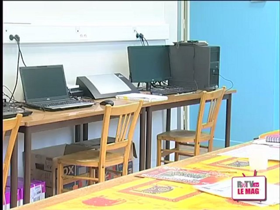 l'école de St Paul de Vézelin en colère