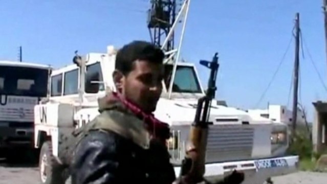 Syrian rebels claim to seize UN convoy