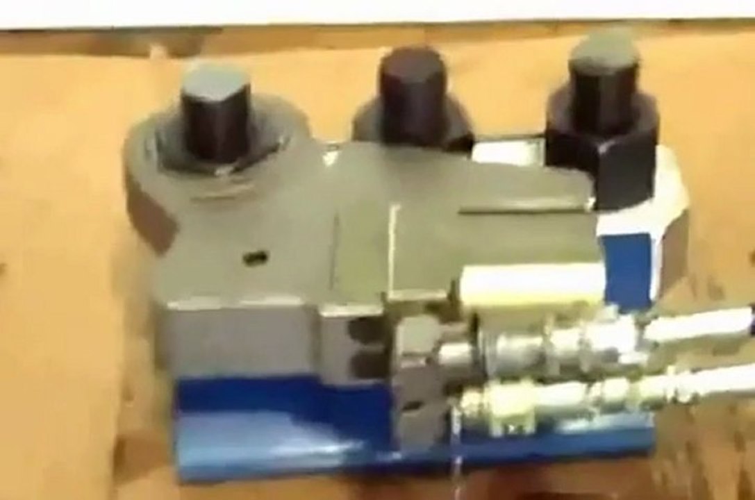 máy siết bu lông bằng thủy lực torqlite call 0937 049 870 Mr Chương