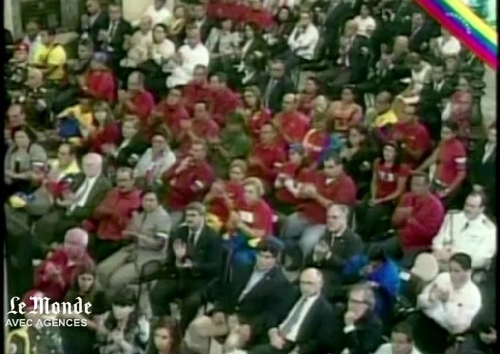 Les Vénézuéliens veillent Chavez