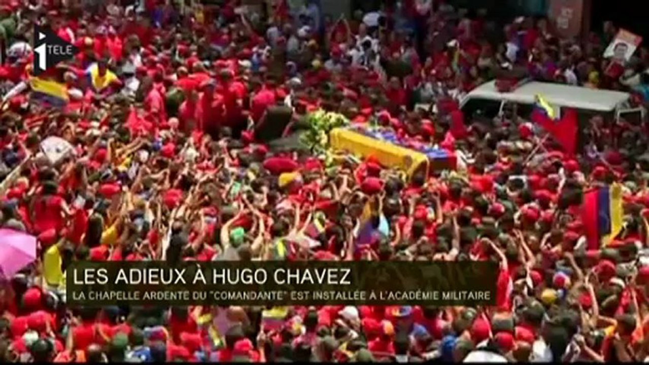 Les Vénézuéliens disent adieux à Chavez