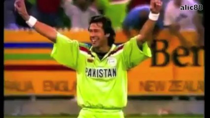 Larho Mujhay- Imran Khan's Quest for Saving Pakistan