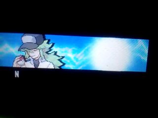 pokemon version blanc 2 . 14 ) La capture de Heatran partie 2 et un combat contre Reshiram le pokemon legendaire