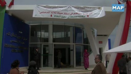 فنانون مغاربة يتبرعون بالدم