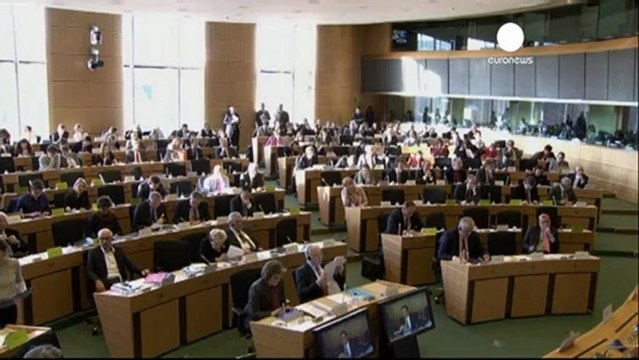 ECB holds interest rates