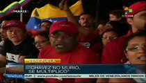 Pueblo venezolano hace largas colas para despedir Chávez