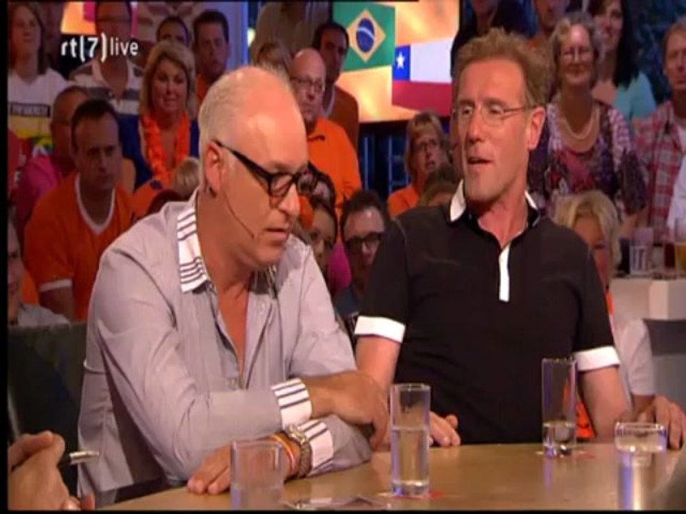 VI Oranje (28-6-2010) Avond deel 1 van 2 (voetbal International)