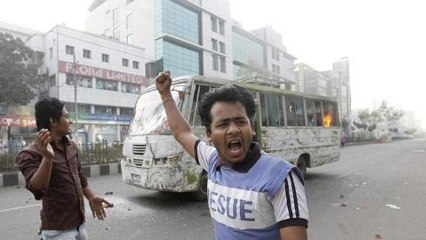 Violent strike continues in Bangladesh