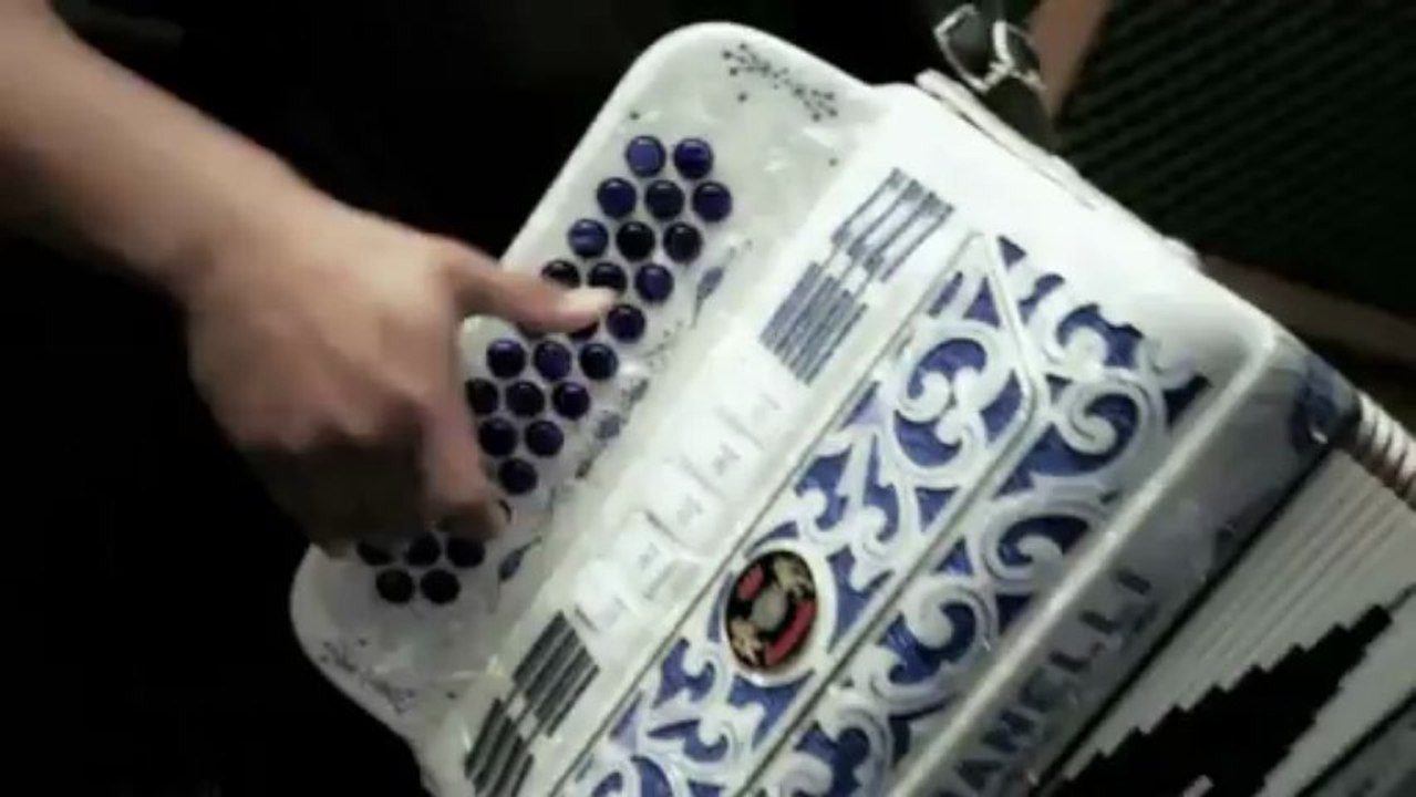 Grupo Escolta Ft. Gerardo Ortiz - Consulado M1