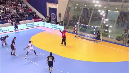 William Annotel réalise un superbe arrêt sur penalty face à Luc Abalo lors de la 17e journée de D1