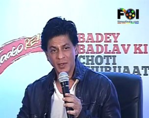 Women's Day- #SRK Shahrukh Puts His Leading Ladies Before Him