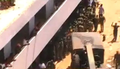 DIRECT Ouakam : un immeuble s'effondre et fait un mort, des blessés encore sous les décombres