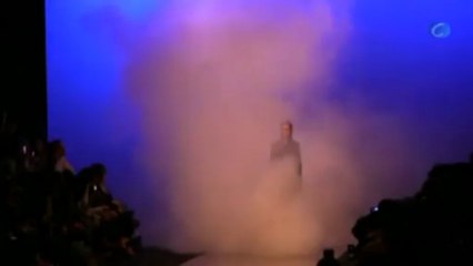 La mujer terrenal de Elie Saab, en el cierre de la Semana de la Moda de París