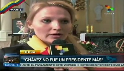 Ofrendas a Chávez en la Embajada de Venezuela en Rusia