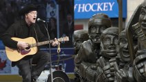 Stompin' Tom a Hockey Hall of Famer?