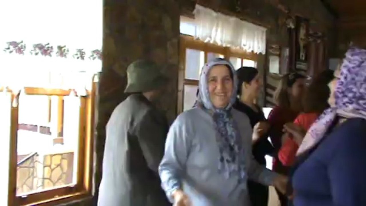 Arpaçsakarların muhtarı 8 mart kadınlar gününde www.aliergen.com
