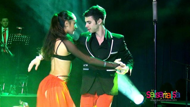 Bachata Cup Türkiye Şampiyonları Melisa ve Cem'in Emir Ersoy & Projecto Cubano Konserindeki Bachata Dansı!