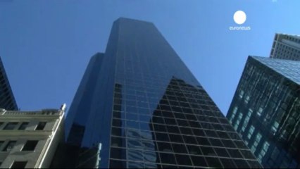 Fitch rebaja de notable a aprobado la nota soberana de...