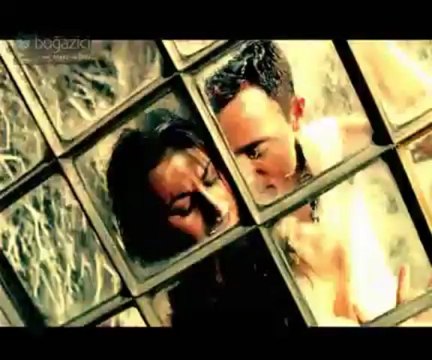 Seslisensizim____Seslisensizim.com_____Hoşgeldiniz _____Mustafa Sandal Natalia-Aska Yürek Gerek - YouTube